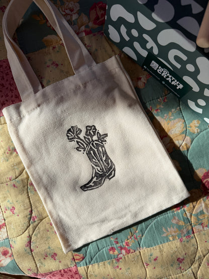 This Month's Craft DIY Linoleum Carving